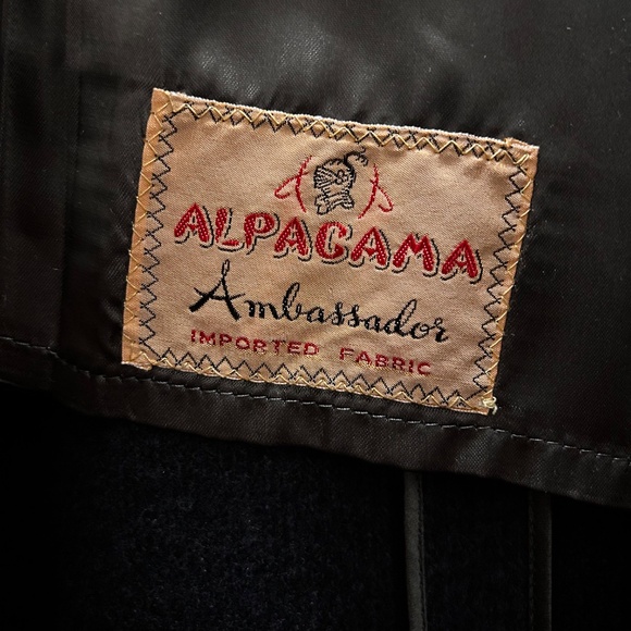 Alpacama Alpaca Wool Coat - Picture 2 of 7